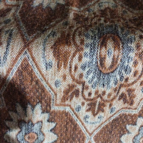 Wool rug like new, traditional, dimensions 235x260