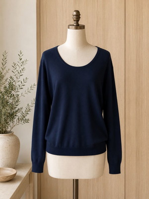Uterqüe Navy Blue Wool and Silk Blouse Size M like new