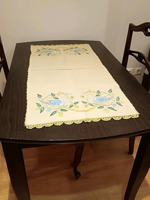 Table runner and towels new handmade with golden threads
