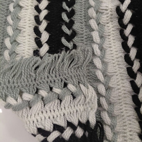 Single knitted blanket 1.05×2.05m like new