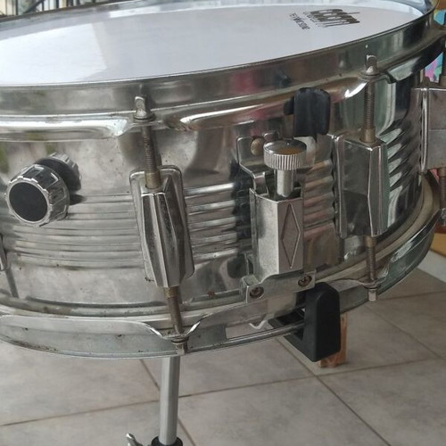 Adams snare drum used 14.5'' x 6.3'' with Granite stand