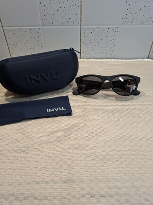Invu Polarized A 2608 A Filter Cat.3 Kids Sunglasses like new, matte black