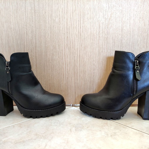 Melissa black ankle boots used, size 38, 10 cm heel