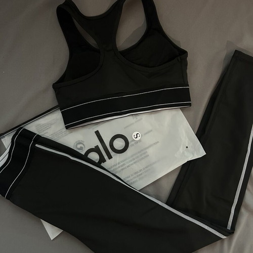 Alo Yoga set, black, size Small