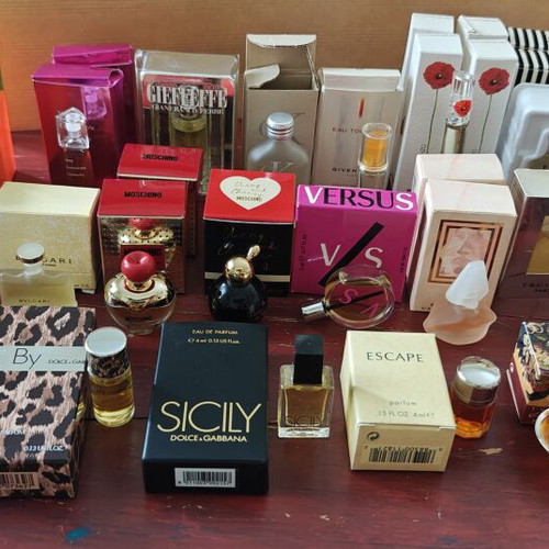 Vintage perfume miniatures and samples collection, 60+ pieces