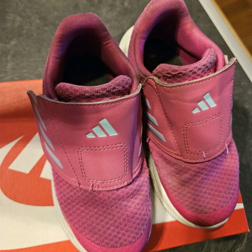 Adidas athletic shoes used for girls size 27 with a scratch