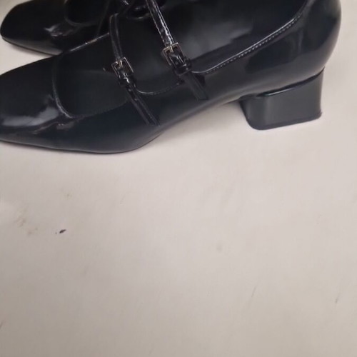 Zara shoes pumps with straps like new, black size 41