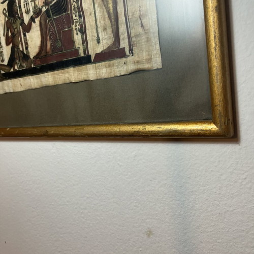 Vintage Αιγυπτιακός Πάπυρος σε χρυσή κορνίζα με φτερωτή θεότητα και ιερογλυφικά, μεταχειρισμένο