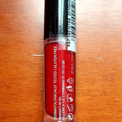 Κραγιόν Radiant Matt Lasting Lip Color καινούργιο, κόκκινο