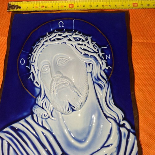 Relief image of Jesus Christ made of porcelain and gold, like new