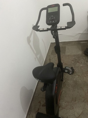 Amila stationary bike like new, professional