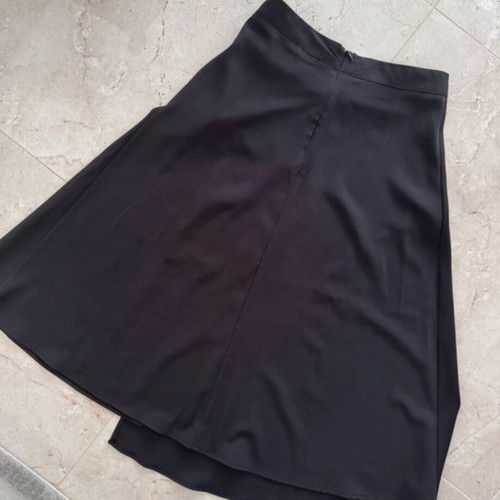 Asymmetric women's skirt black, like new, size XS