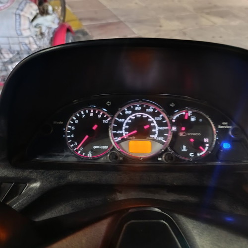 Kymco Xciting 250 scooter like new, petrol, manual transmission
