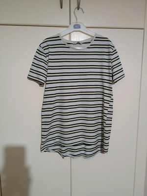 Zara striped t-shirt like new, short sleeve, white