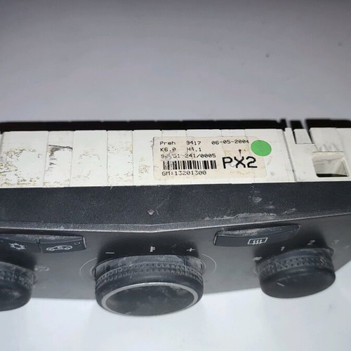 Opel Astra H air conditioning unit used in good condition