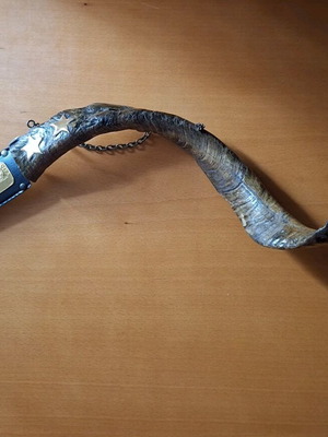 Cretan handmade knife with natural horn handle like new
