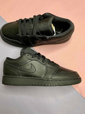 Jordan 1 Low GS Triple Black new, size 38 athletic shoes
