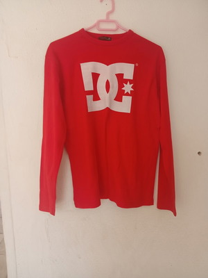 DC long sleeve t-shirt like new, red, size M