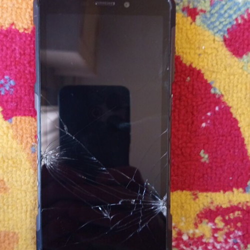 Ulefone used for parts, unlocked, powers on