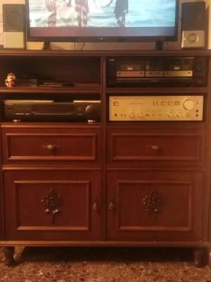 Vintage furniture for sound system and vinyl storage like new