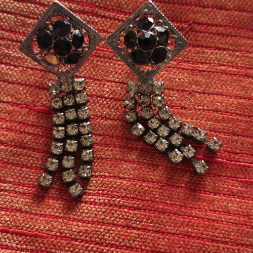 Vintage earrings 70s with black stones and rhinestones, used