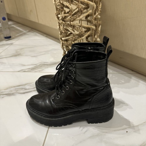 Stradivarius ankle boots size 37 used, black