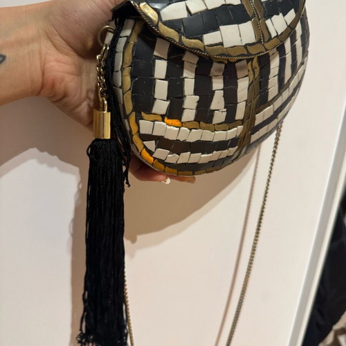 Zara crossbody bag like new, hard material black and white