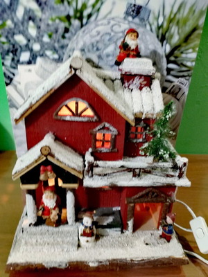 Retro night lamp wooden house The Magic of Christmas like new