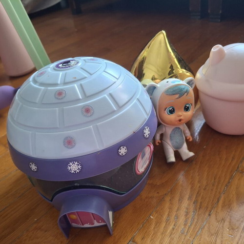 Cry Babies Magic Tears pack with 3 dolls, houses and accessories