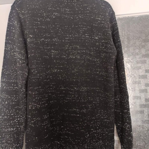 Women's black glitter sweater used, size L