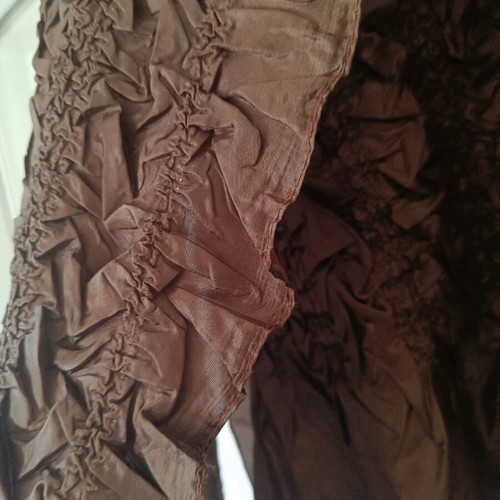Brown scarf used in excellent condition