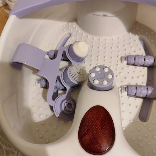Sanitas spa foot bath like new with 3 attachments and 3 functions