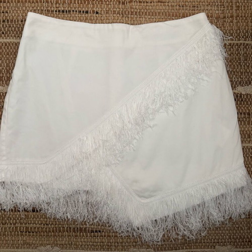 White mini skirt Desiree used with fringes size M