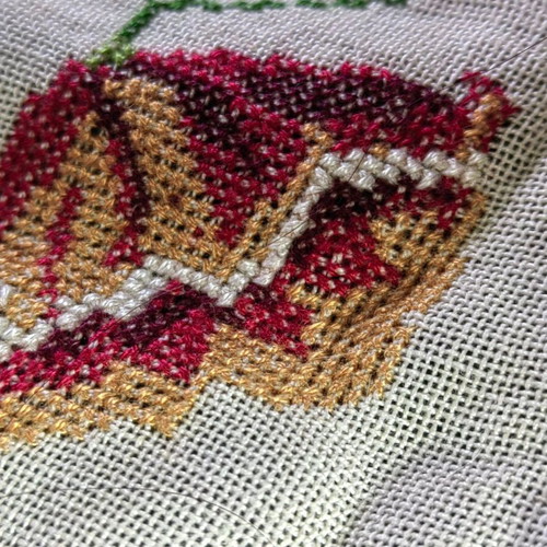 Tablecloth and doilies set with handmade embroidery like new, 60s