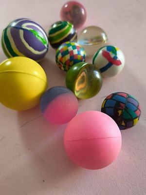 Trelobalakia used, set of 11 assorted
