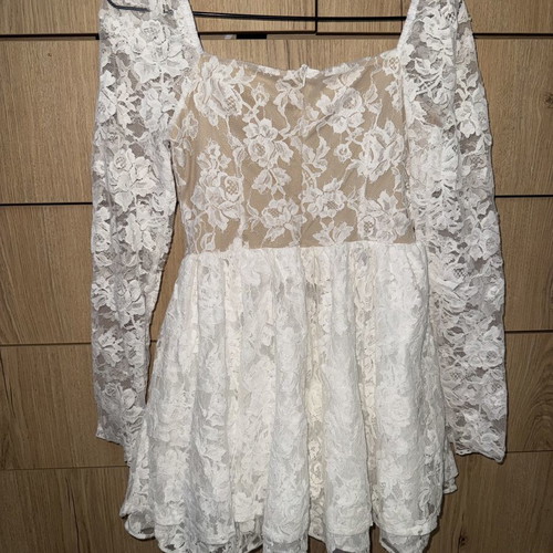 Birthday white dress absolutely new, size S