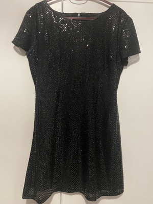 Black dress with sequins like new, size M