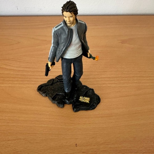 Edward Carnby Alone in the Dark figure like new