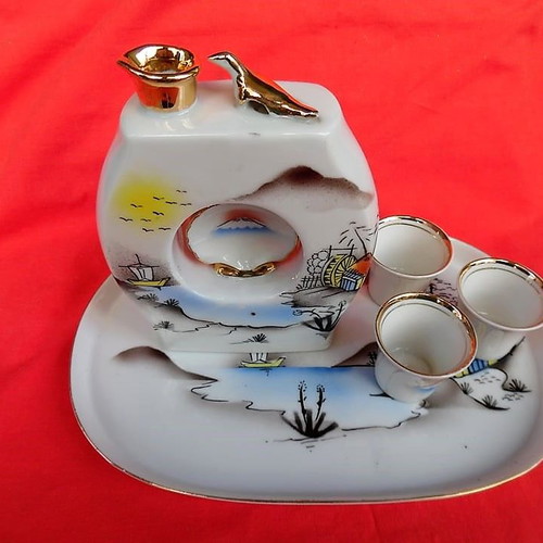 Handmade porcelain Japanese sake set from the 1940s