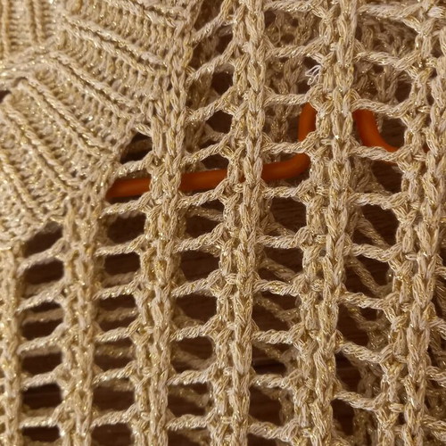 Knitted blouse new, gold, size XL