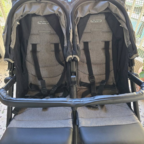 Peg Perego Book twin stroller like new with adapters and cup holders
