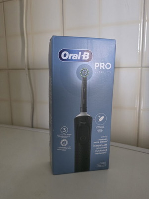 Oral B Pro Vitality electric toothbrush new