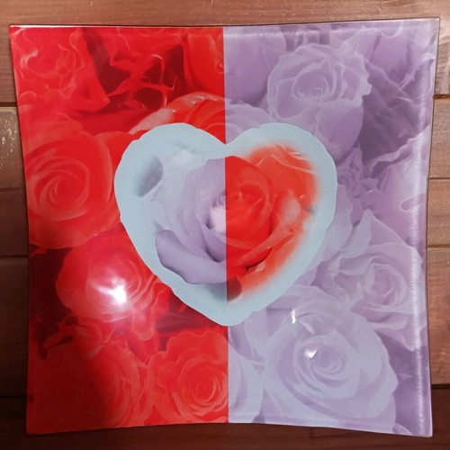 Glass serving platter Saint Valentine new with heart and roses