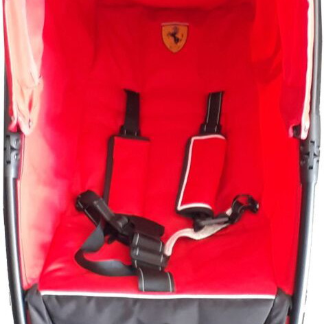 Canne Furia Ferrari stroller red like new with footmuff