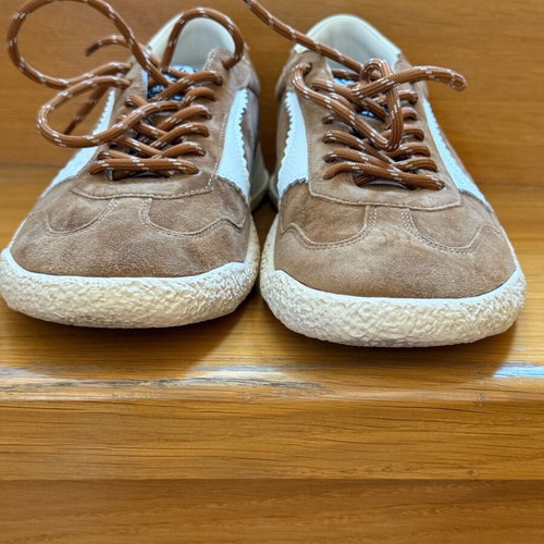 Emanuelle Vee suede sneakers like new, size 41, white and brown