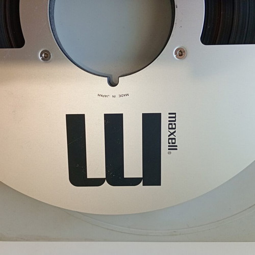 Maxell 10.5" aluminum reel used with Revox box