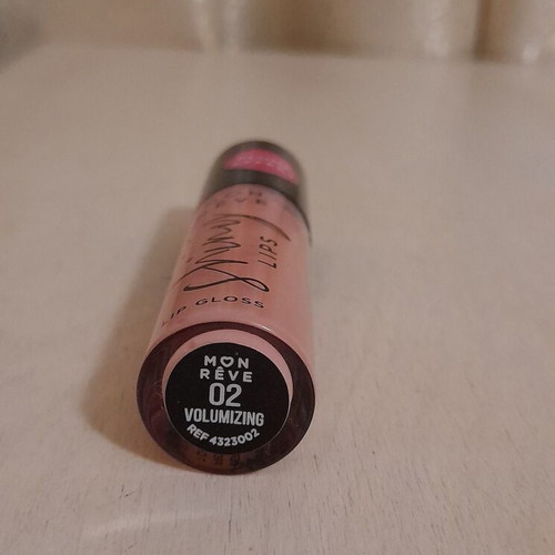 Mon Rêve Shiny Lips Lip Gloss shade 02 new
