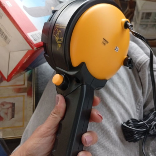 Portable Handheld 12V Car and Boat Spotlight new with krypton bulb