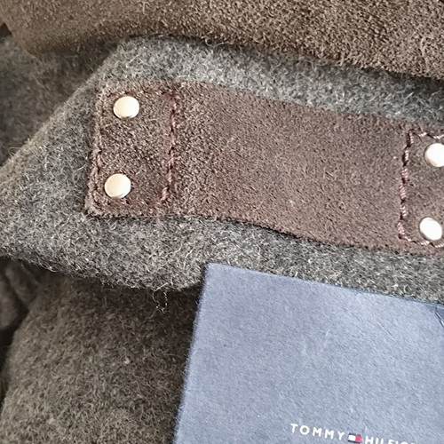 Tommy Hilfiger wool crossbody bag like new, grey with suede details