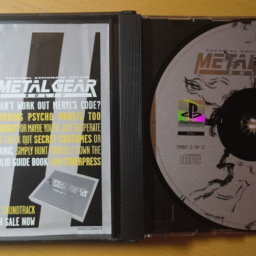 Metal Gear Solid PlayStation 1 Black Label mint condition, collectible